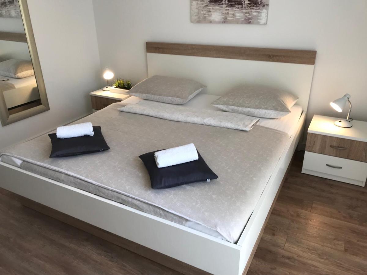 Apartment & Rooms Riva Водице Экстерьер фото