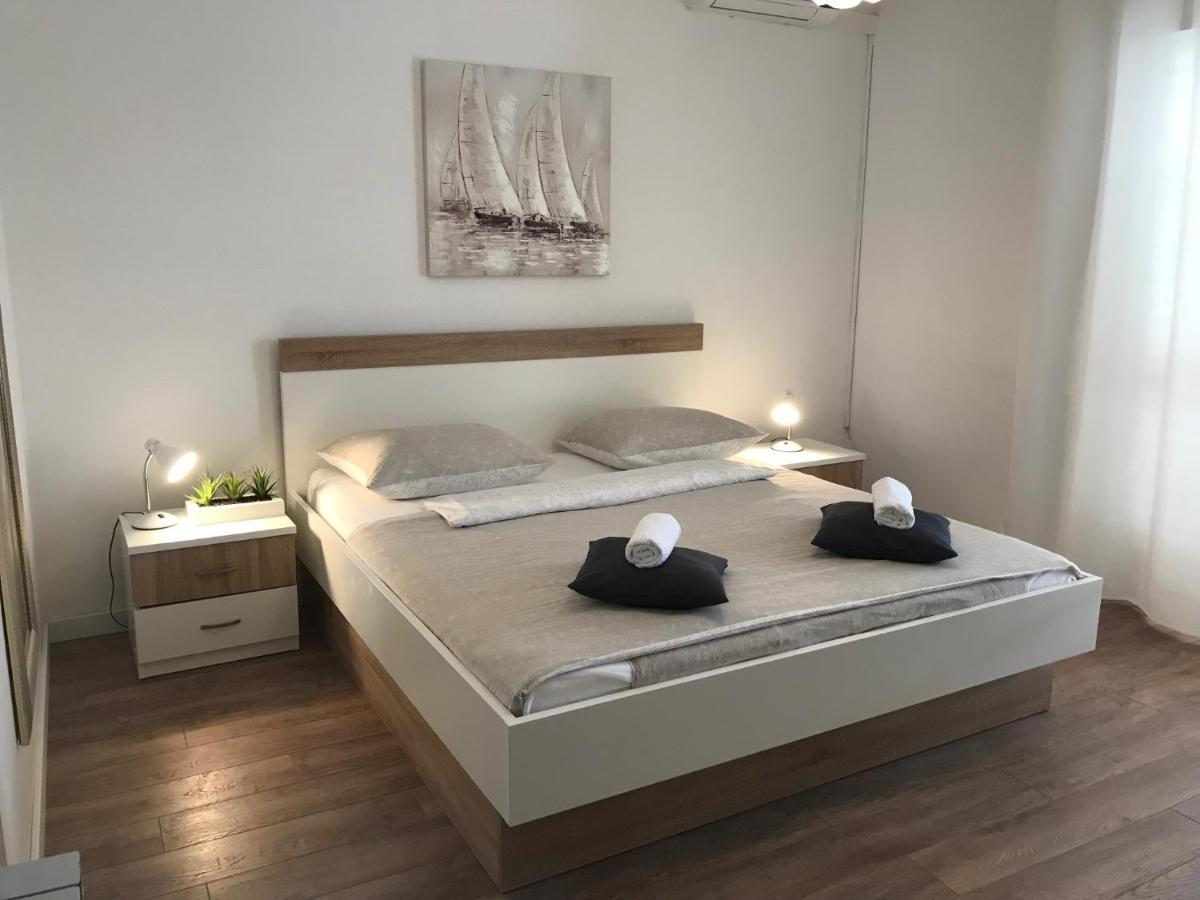 Apartment & Rooms Riva Водице Экстерьер фото