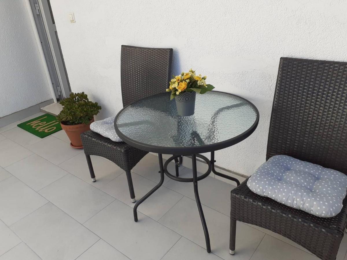 Apartment & Rooms Riva Водице Экстерьер фото