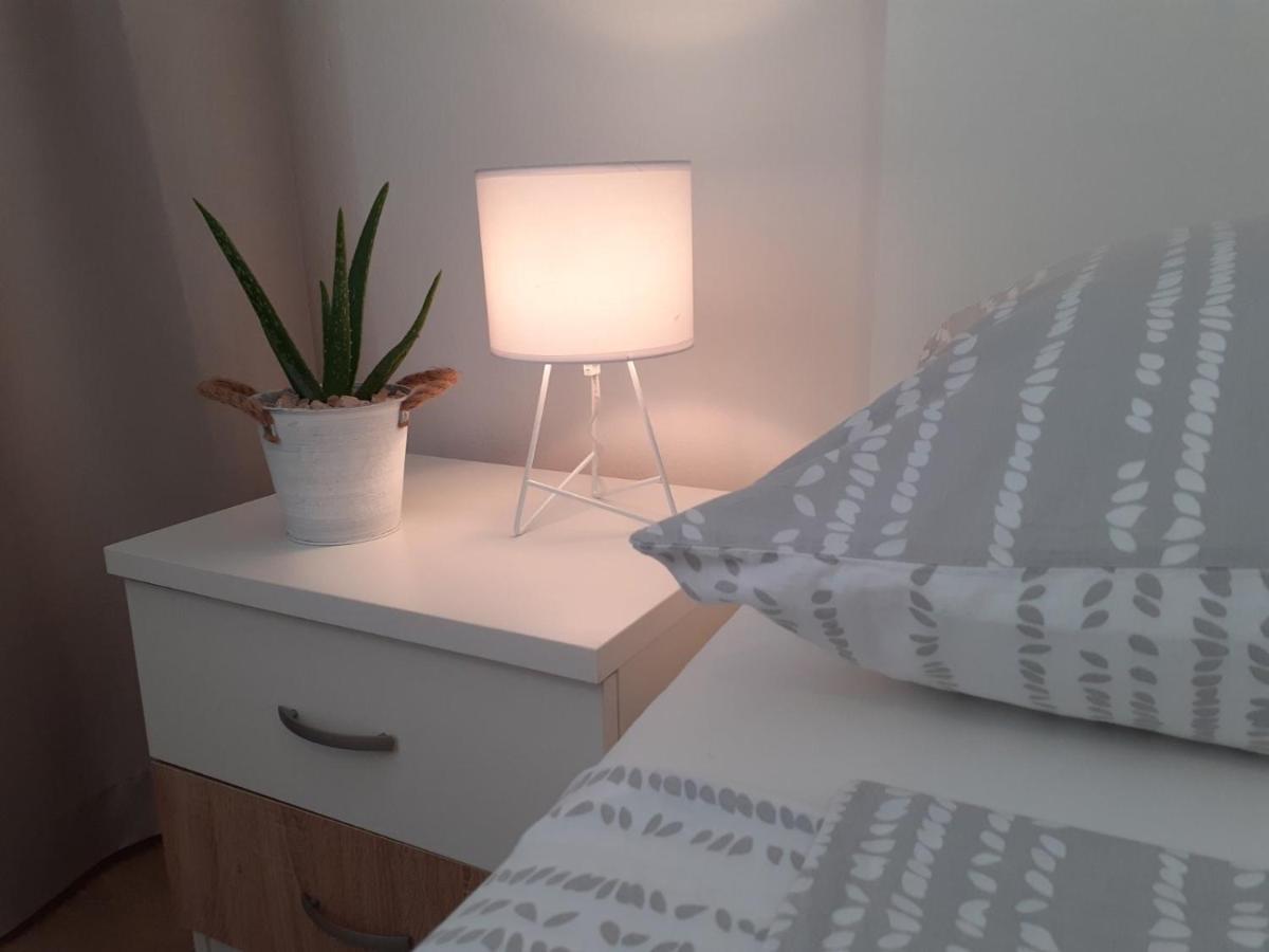 Apartment & Rooms Riva Водице Экстерьер фото