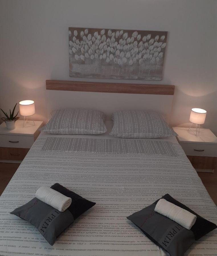 Apartment & Rooms Riva Водице Экстерьер фото