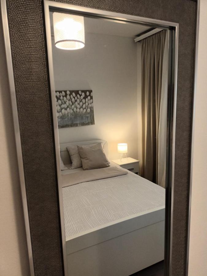 Apartment & Rooms Riva Водице Экстерьер фото