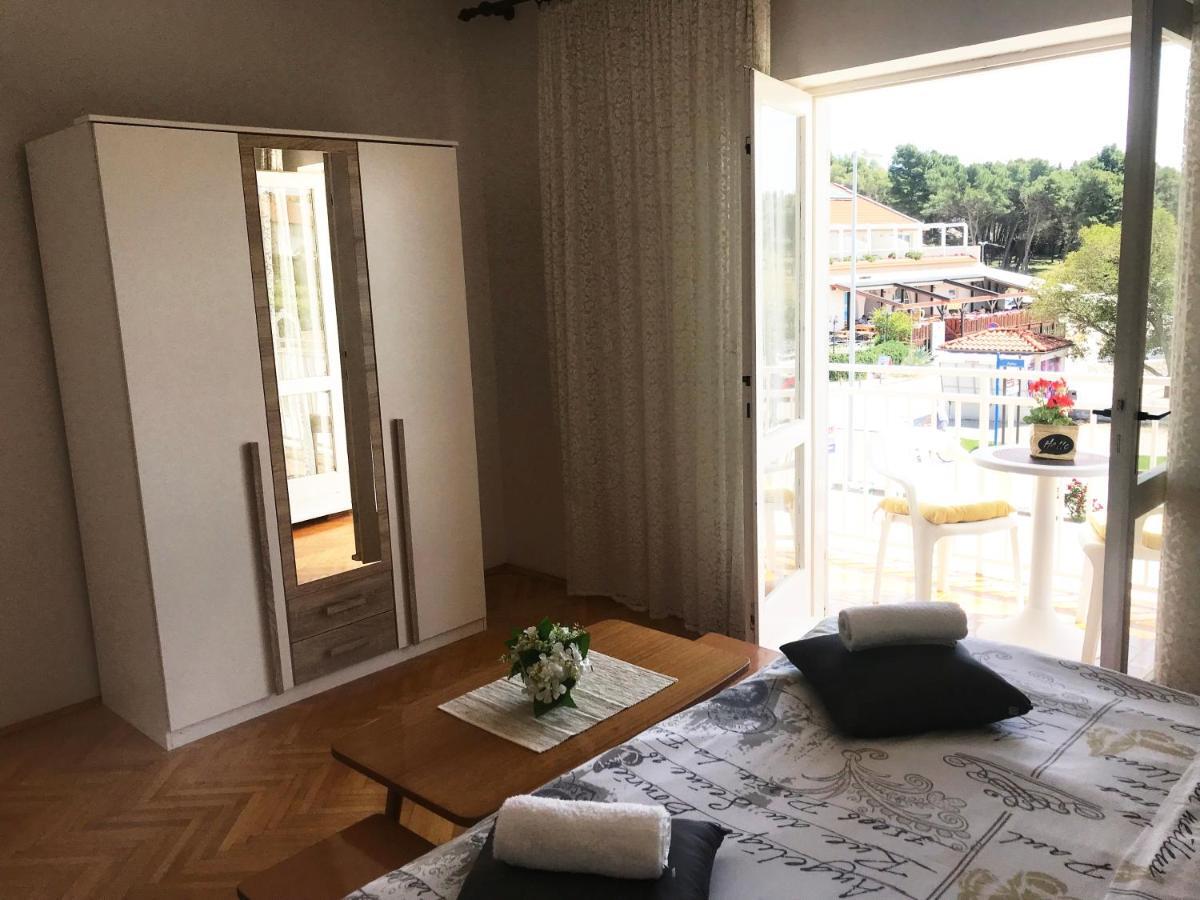 Apartment & Rooms Riva Водице Экстерьер фото